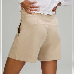 Lululemon Soft Ambitions High Rise Short 4” Trench